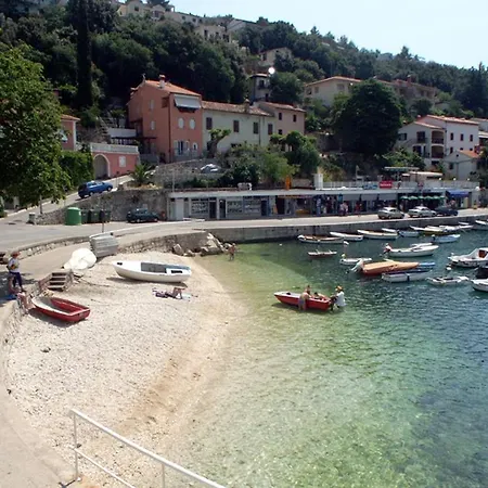 With A Parking Space Rabac, Labin - 12100 *