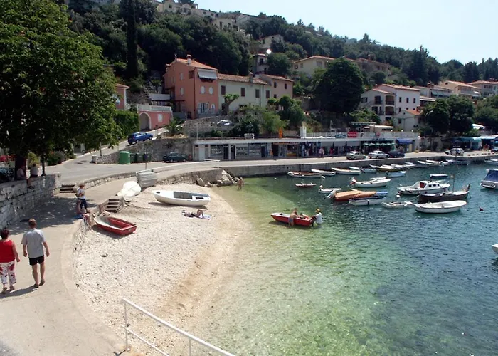 With A Parking Space Rabac, Labin - 12100 *